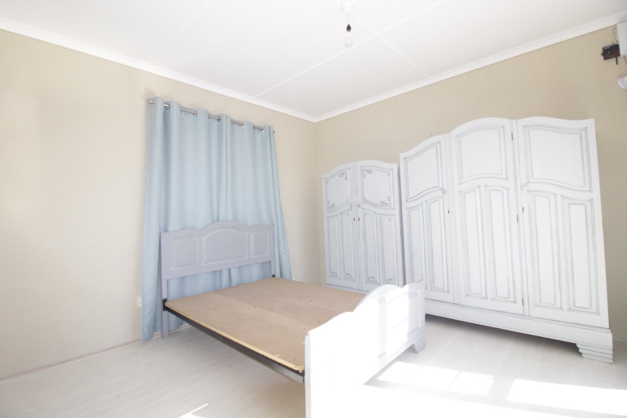 4 Bedroom Property for Sale in Wavecrest Eastern Cape